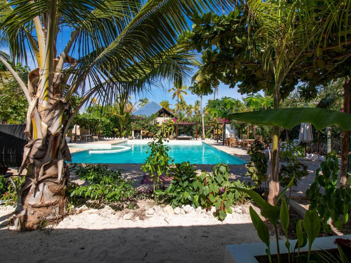 Tropical Boutique Hotel & Resto ปิงเว ภายนอก รูปภาพ