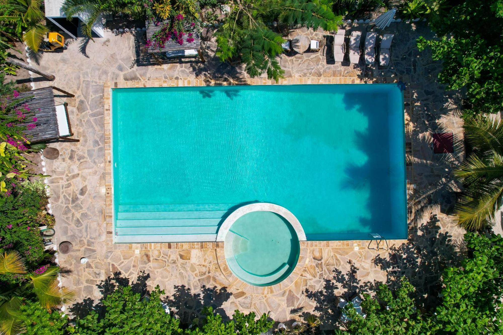 Tropical Boutique Hotel & Resto ปิงเว ภายนอก รูปภาพ